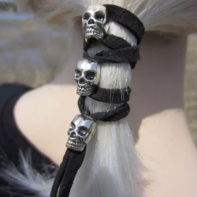 Cuerda accesorio para trenzas en el cabello skulls